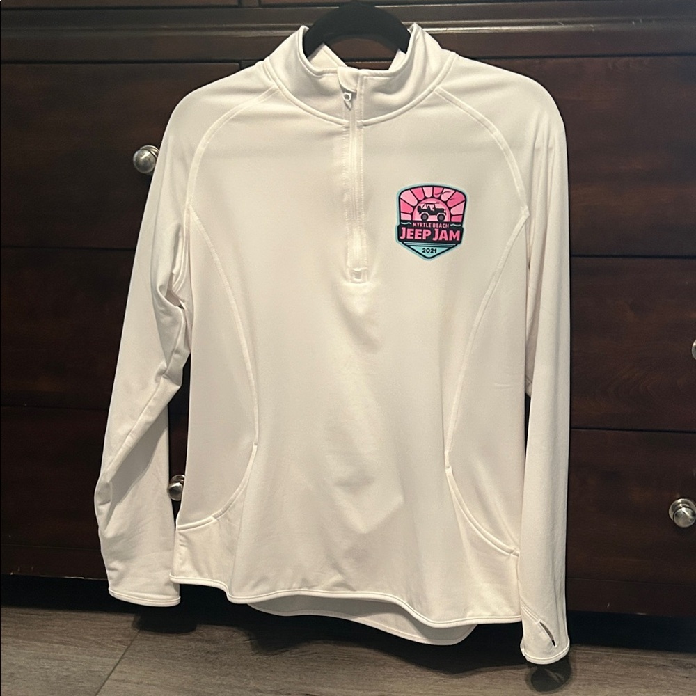 Women's White Pullover Top